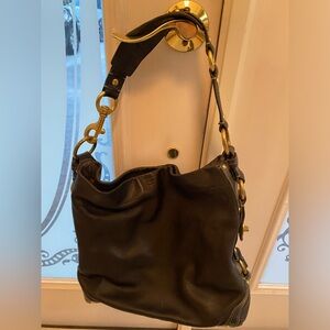 Coach Elegant Black Leather Shoulder Bag